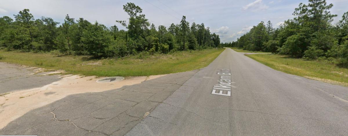  0.66 Acres for Sale in Chipley, FL