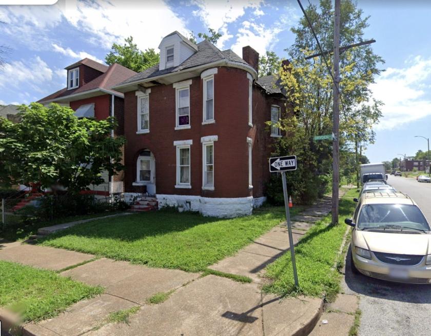  1800 Sq. Ft. for Sale in St. Louis, Missouri