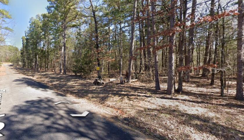 0.65 Acres for Sale in Fairfield Bay (walk to the lake), Arkansas